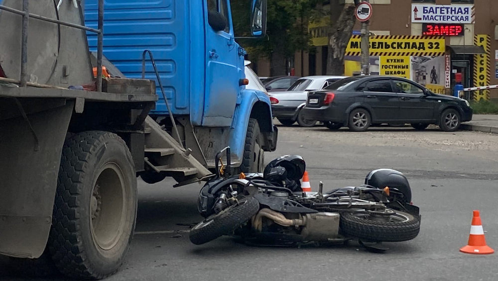 В Брянске из-за ДТП на кольце у стальзавода образовалась пробка