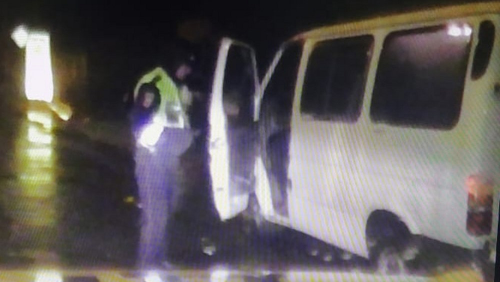 В Карачеве полиция задержала пьяного водителя за рулем микроавтобуса