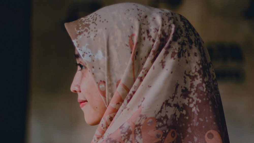 В Брянске у мусульманки из-за ношения хиджаба возникли проблемы в школе