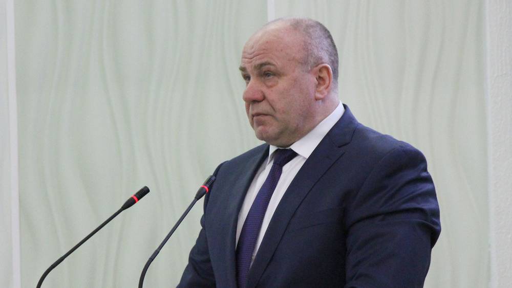 Глава бюджетного комитета Брянской думы Анатолий Бугаев объяснил рост налогов