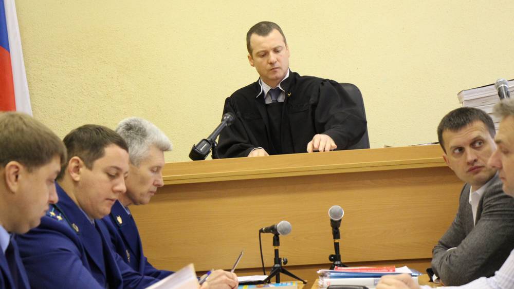 Посадивший бывшего брянского губернатора Денина судья Устинов возглавил суд в Москве