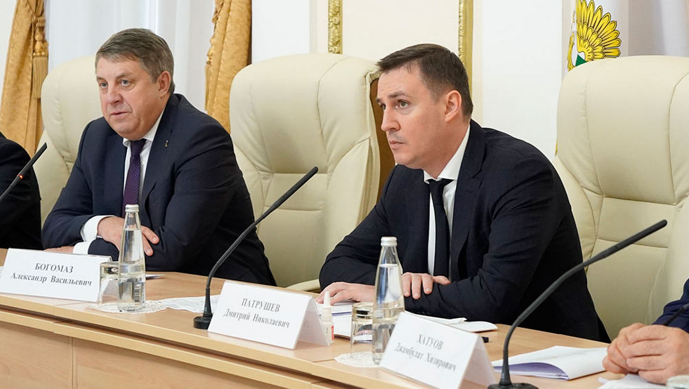 Министр сельского хозяйства Дмитрий Патрушев провел в Брянске выездное заседание