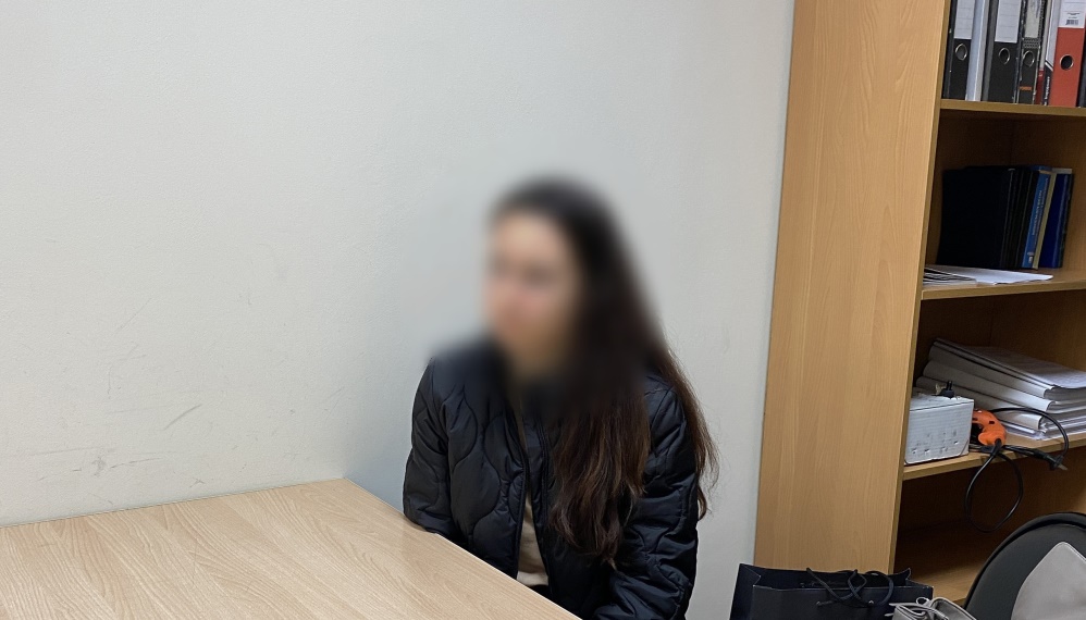 В Брянске задержали женщину, давшую взятку для возбуждения дела против ее мужа