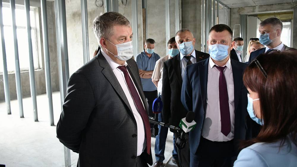 Здравоохранение Брянска укрепят новые здания больницы №4 и поликлиники №4