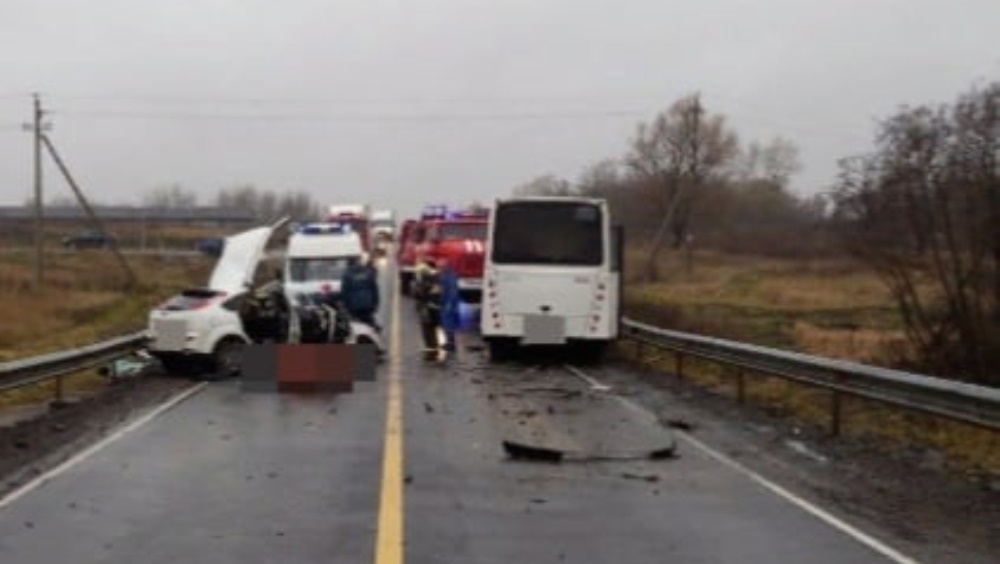Под Севском автомобиль попал в серьёзное ДТП на трассе «Украина»