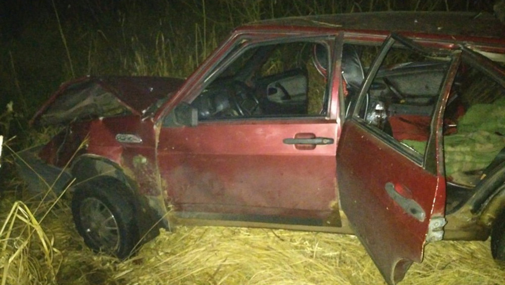 В Гордеевском районе пьяный водитель автомобиля ВАЗ погубил своего пассажира