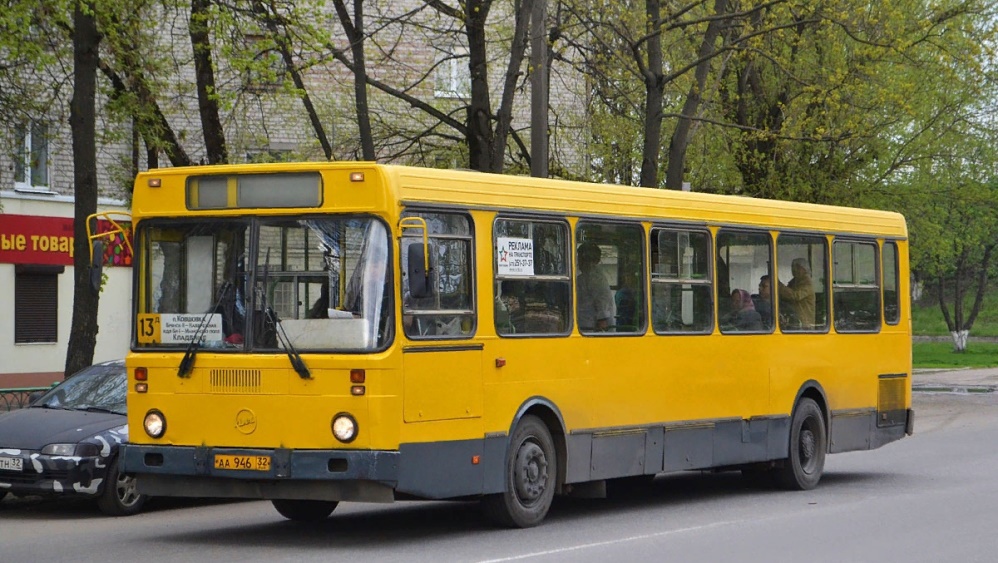 В Брянске с 20 ноября по выходным изменится схема движения автобуса №13