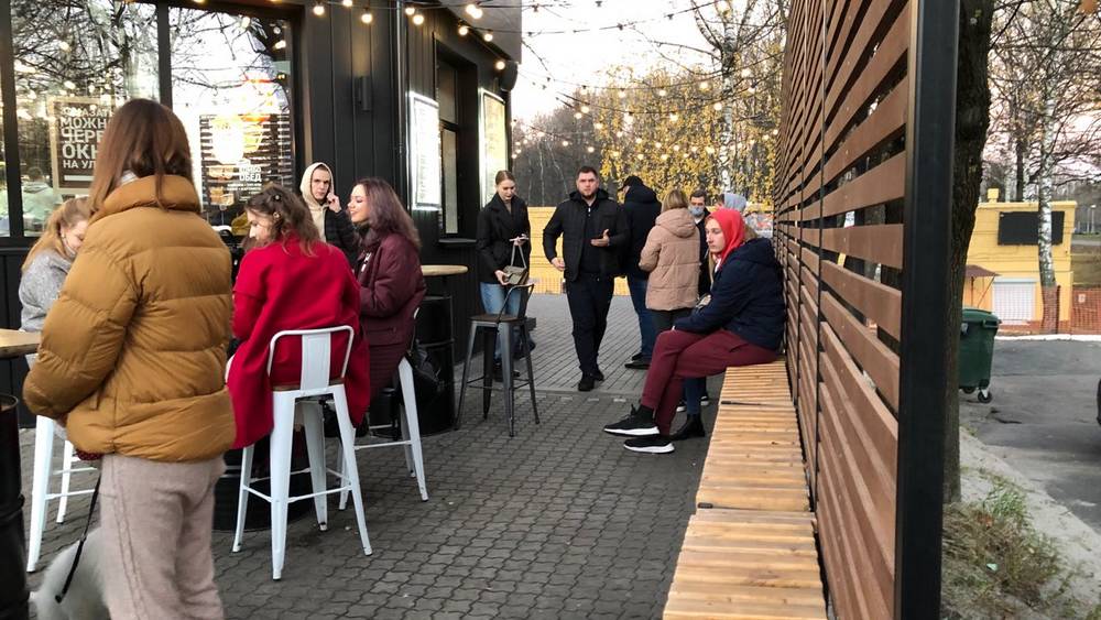 В Брянской области 15 ноября возобновят работу кафе и рестораны
