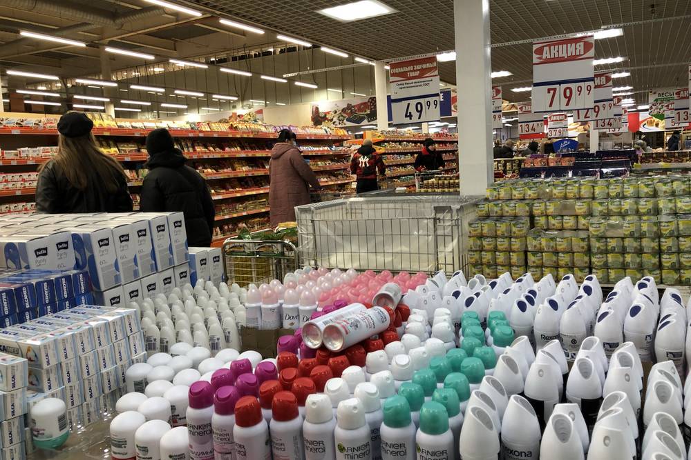 Коронавирусные ограничения не коснулись брянских гипермаркетов