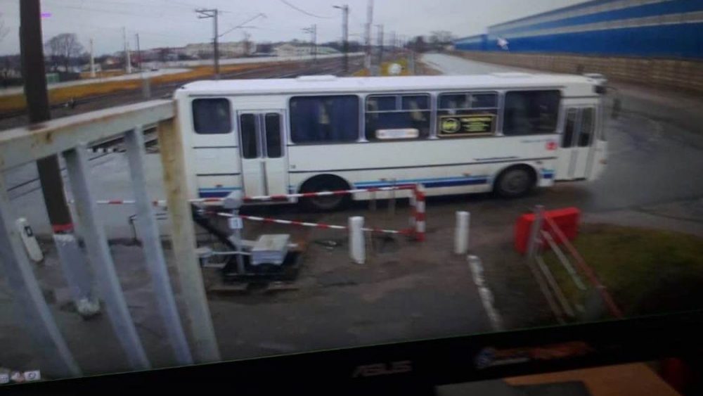 Видеокамера для фиксации нарушений установлена на железнодорожном переезде  станции Жуковка