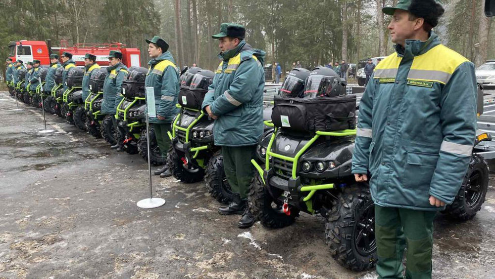 Брянские лесные пожарные получили 12 квадроциклов и 2 автоцистерны