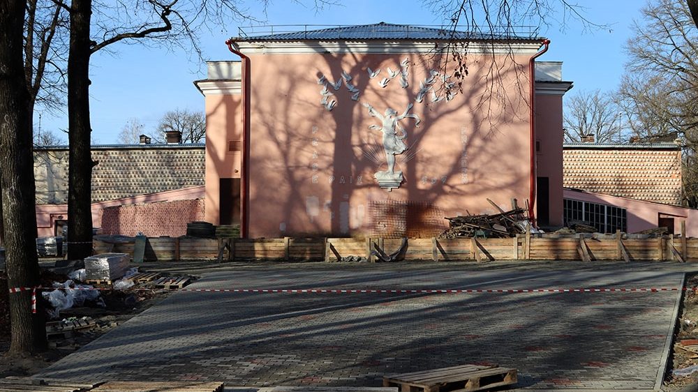 В Бежицком районе Брянска появится кинотеатр под открытым небом