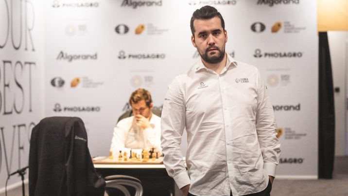 Брянский гроссмейстер Непомнящий уступил норвежцу Карлсену в самой долгой партии в истории