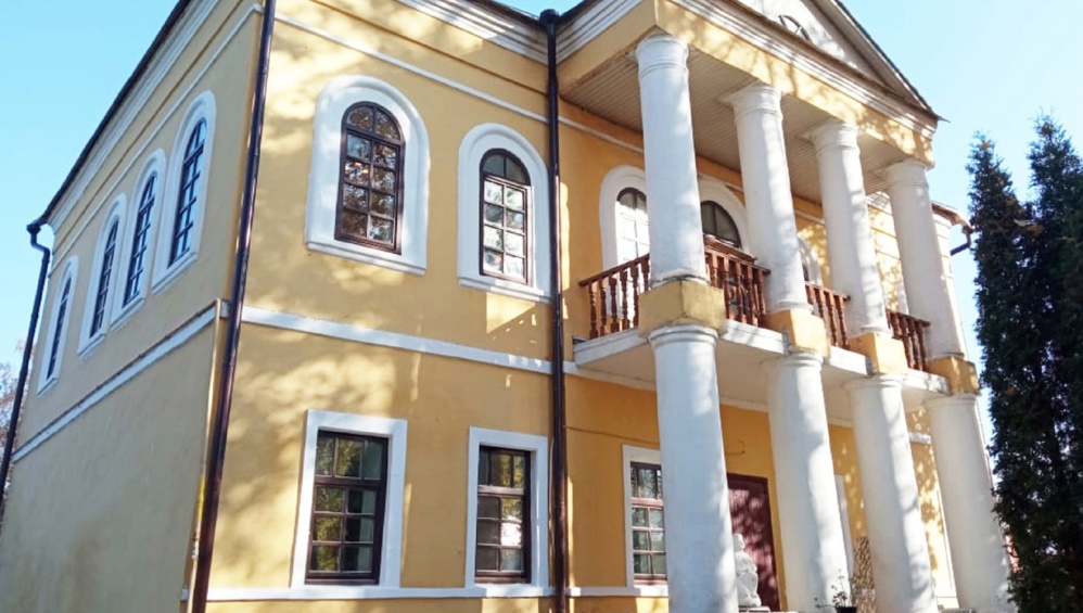 В Карачеве привели в порядок аварийное здание Николо-Одринского монастыря