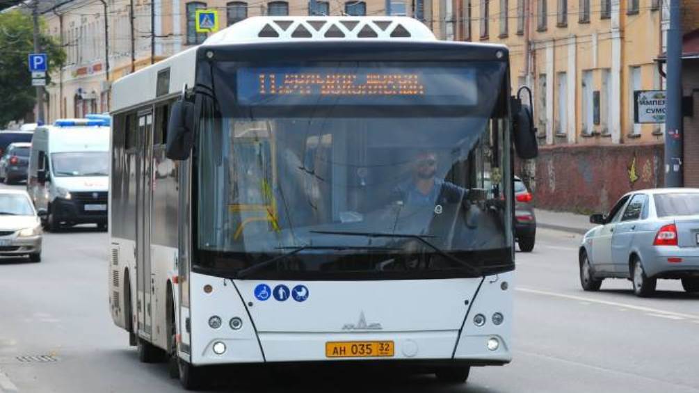 В Брянске администрация изменила расписание автобуса № 11 по выходным дням