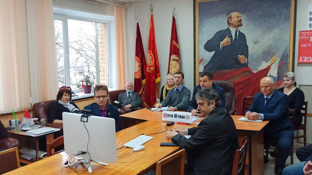 В Брянске коммунисты после речи Зюганова кинулись на защиту «буржуя»
