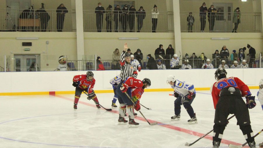 Команды брянского правительства и УМВД сыграют на хоккейном турнире