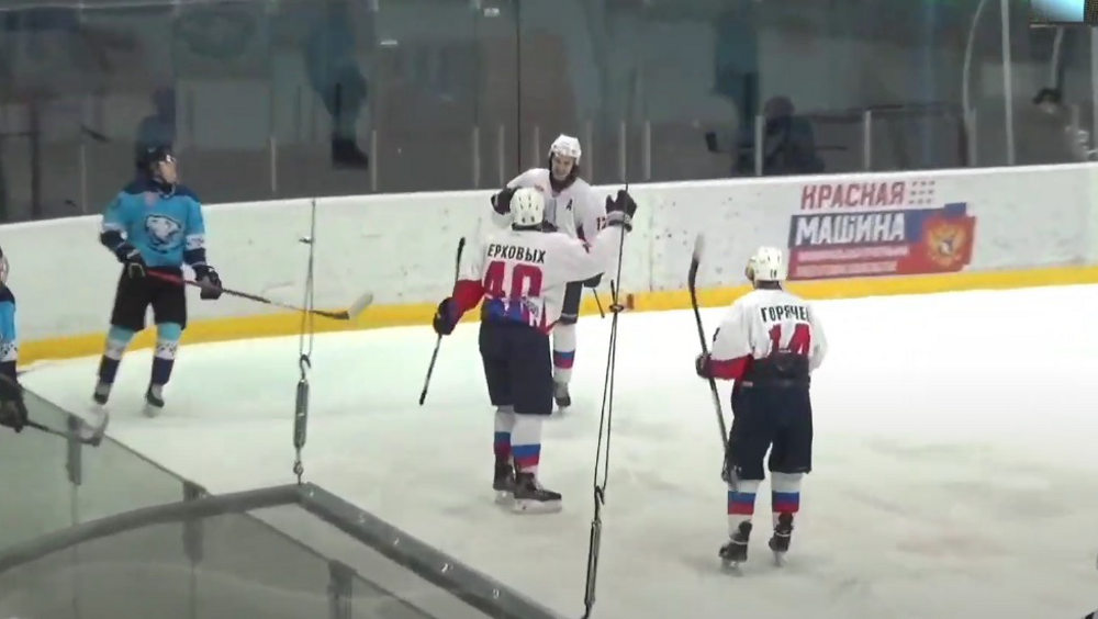 Брянские хоккеисты в Салехарде повторно обыграли местный «Ямал»