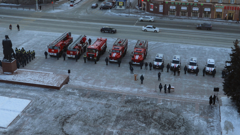 Брянские пожарные получили 10 новых спецавтомобилей