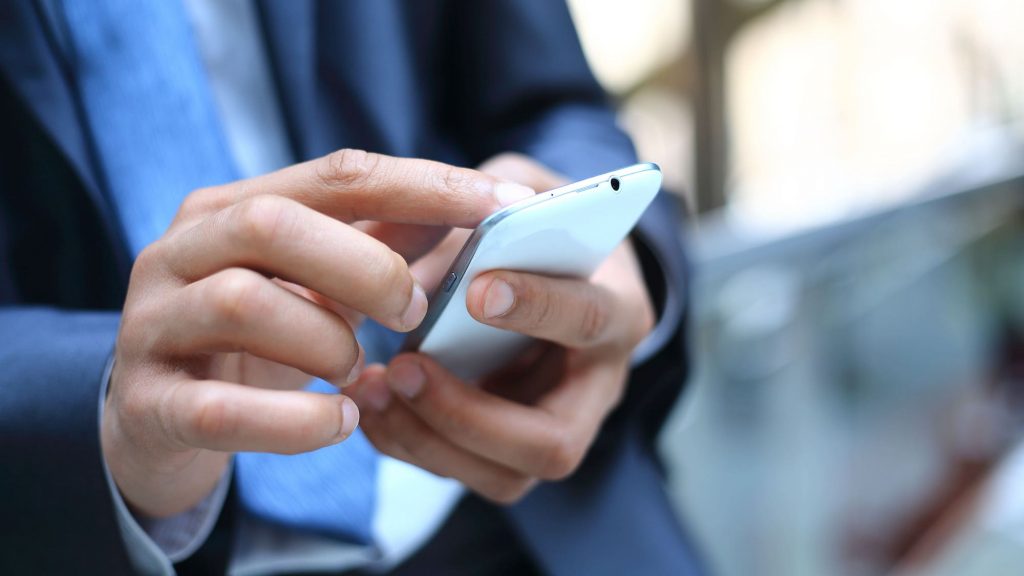 Жителям Брянской области сообщили о росте платы за SMS-уведомления банков на 65 процентов