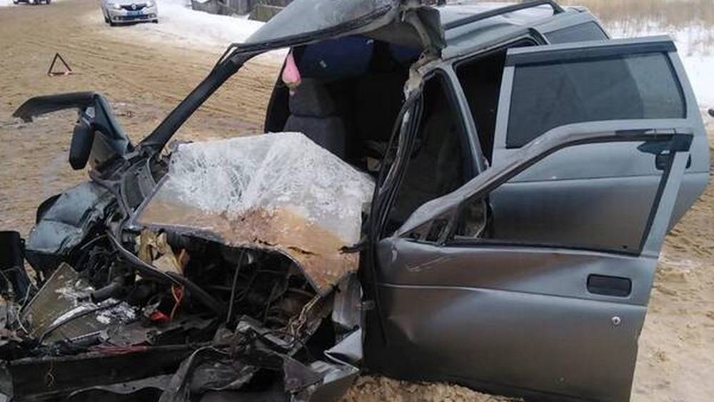 В ДТП на брянской трассе ранены водитель и 55-летняя пассажирка