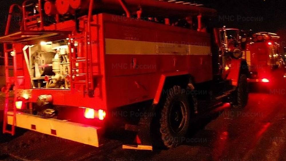 В Брянске при пожаре в Радице-Крыловке подросток отравился угарным газом