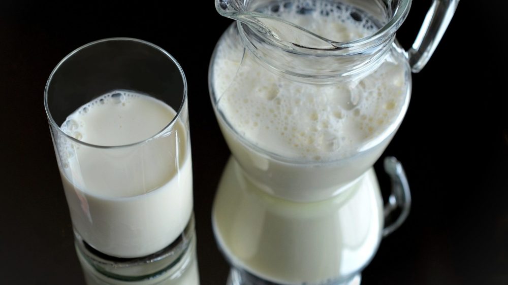 В Брянской области вслед за подсолнечным маслом подорожает молоко
