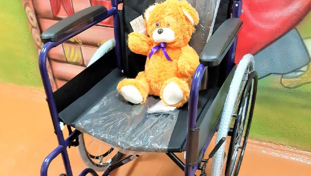 Брянский фонд «Ванечка» помог 18-летнему парню приобрести инвалидную коляску