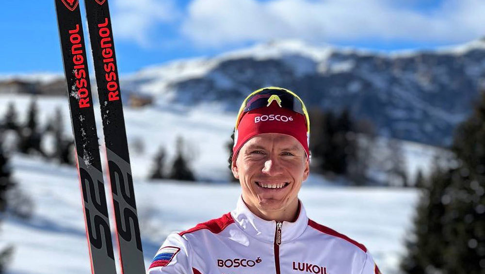 Брянский лыжник Большунов взял первую золотую медаль Олимпиады