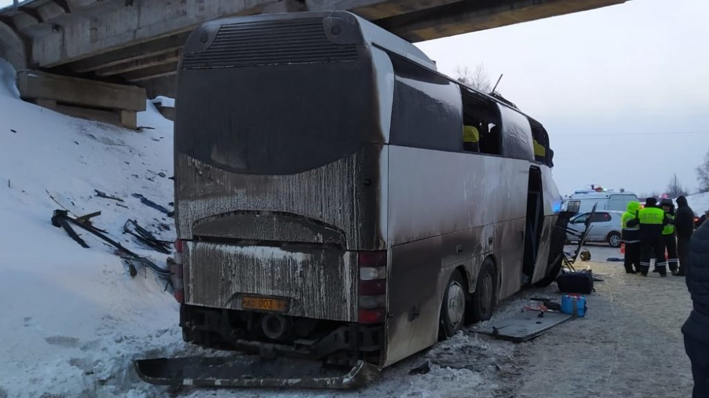 В Рязанской области 5 человек погибли в ДТП с участием автобуса