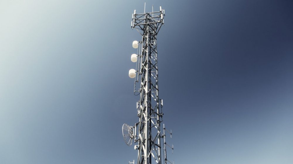 Минцифры рассмотрит вопрос бесплатного получения операторами частот для стандарта 5G