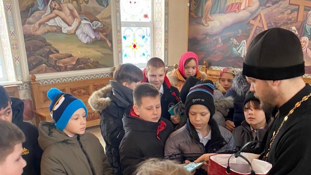 В брянском храме возобновились «Духовные встречи» со школьниками