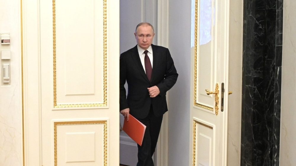 Владимир Путин лично отдал приказ об отводе российской армии из Киевской области
