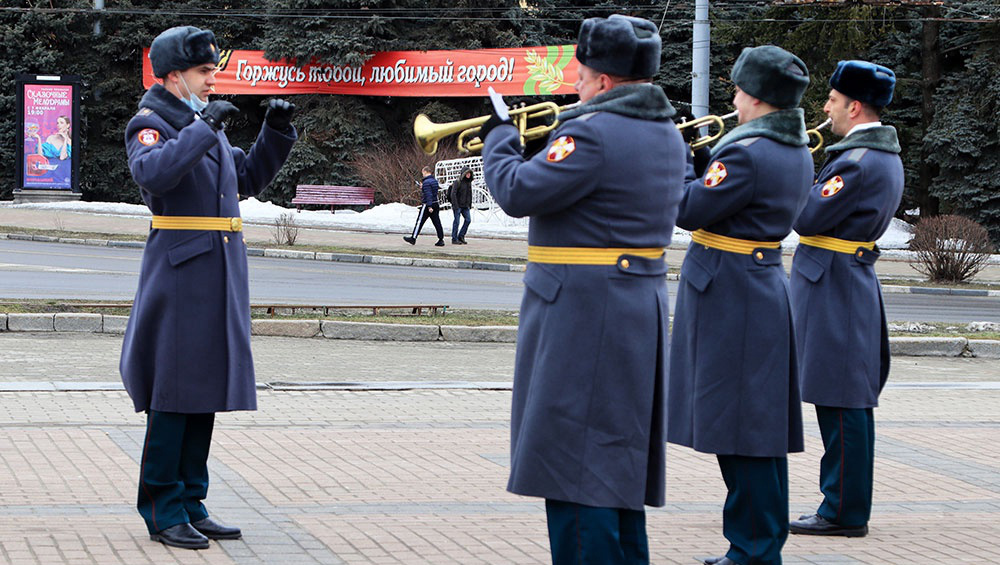 Брянский губернатор Богомаз почтил память погибших защитников Отечества