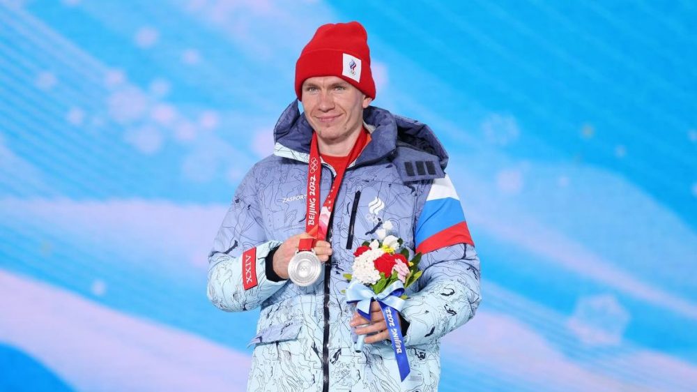 Брянский лыжник Александр Большунов выиграл вторую гонку подряд на Кубке России