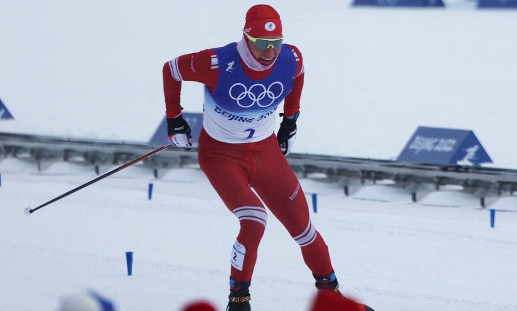 Брянец Александр Большунов стал трехкратным олимпийским чемпионом