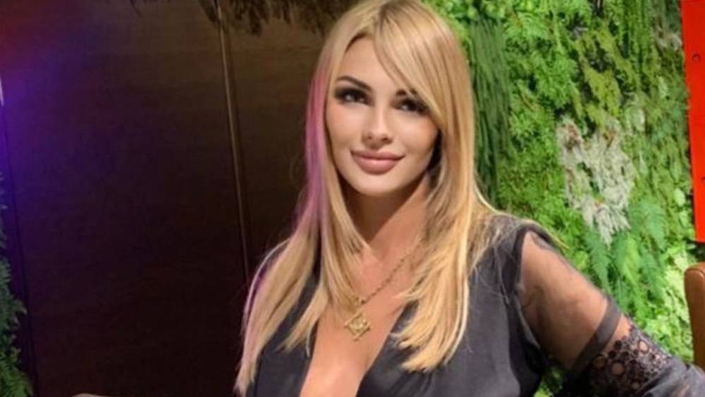 Хозяйка брянского салона красоты Олеся Сивакова пообещала наказать клеветников