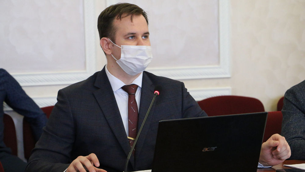Председателем Молодежного парламента Брянской области избрали Ярослава Сердюка