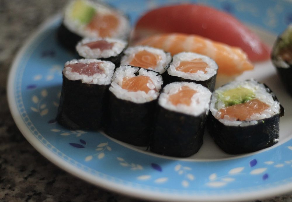 Брянским любителям суши и роллов придется платить больше