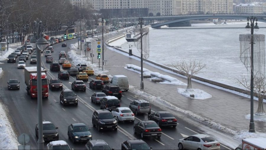 Мэр Москвы Собянин сообщил, что снег в столице убирают жители Брянской области