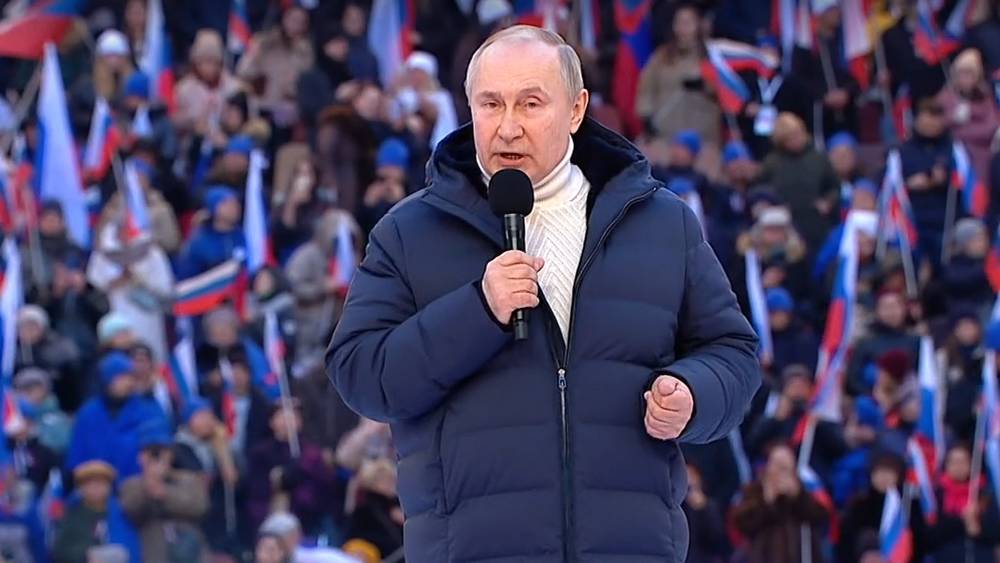 Путин выступил на митинге-концерте по случаю годовщины воссоединения Крыма с Россией   