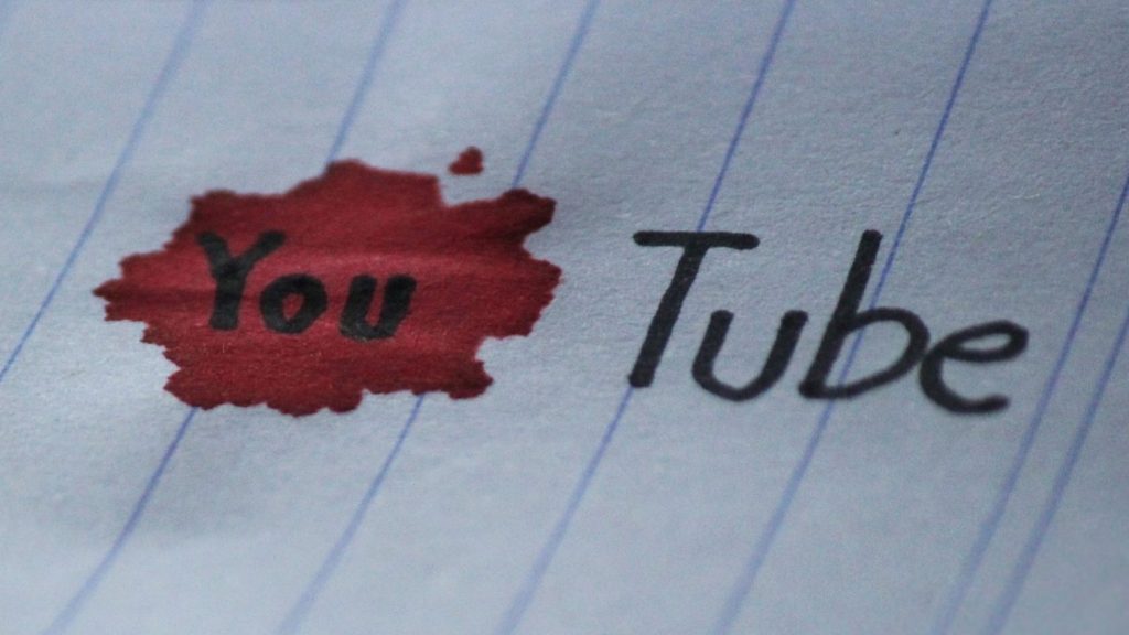 Министр Максут Шадаев: Мы не планируем закрытия YouTube