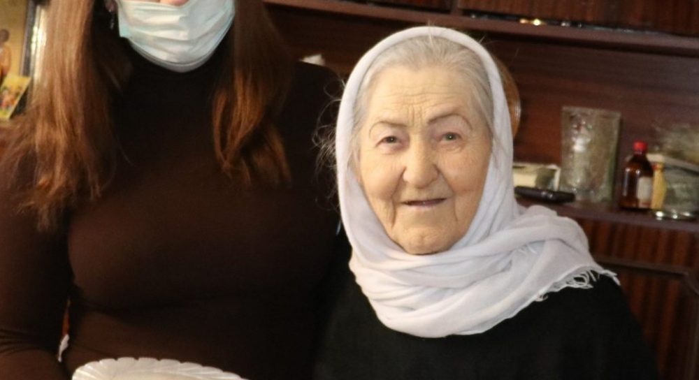 В Феодосии поздравили с 90-летием родившегося в Брянской области знаменитого врача