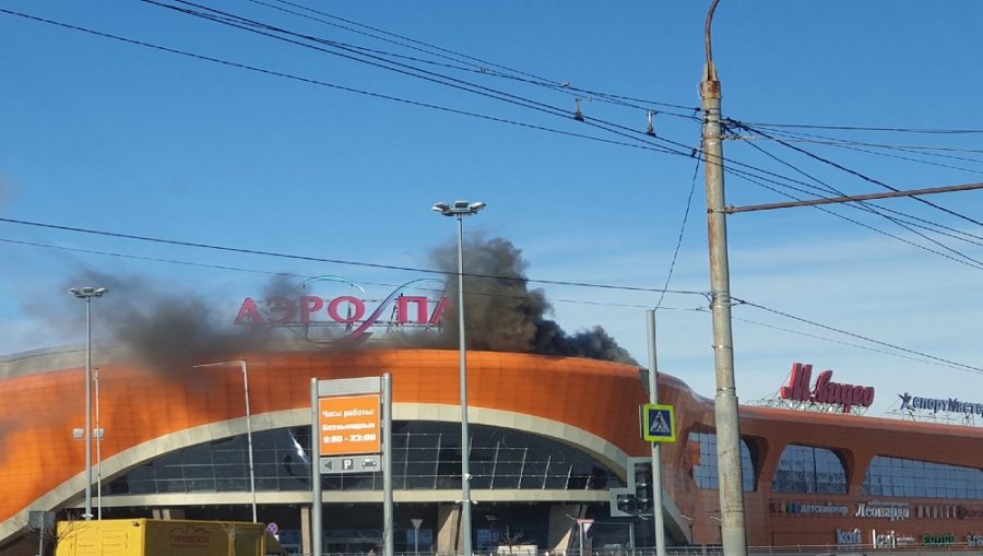 В Брянске произошел пожар на кухне ресторана в ТРЦ «Аэропарк»