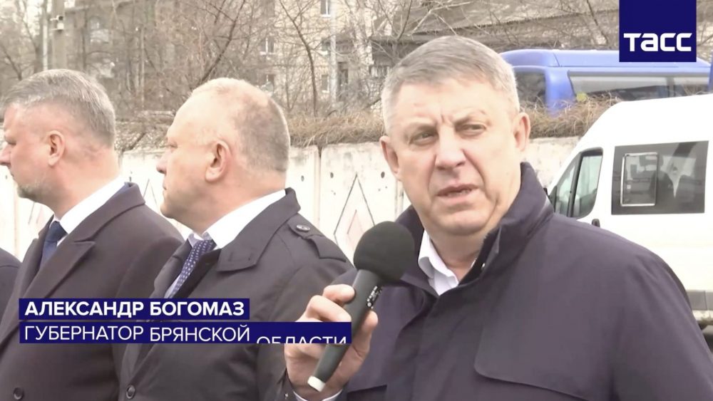 Губернатор Брянской области Александр Богомаз встретился с десантниками