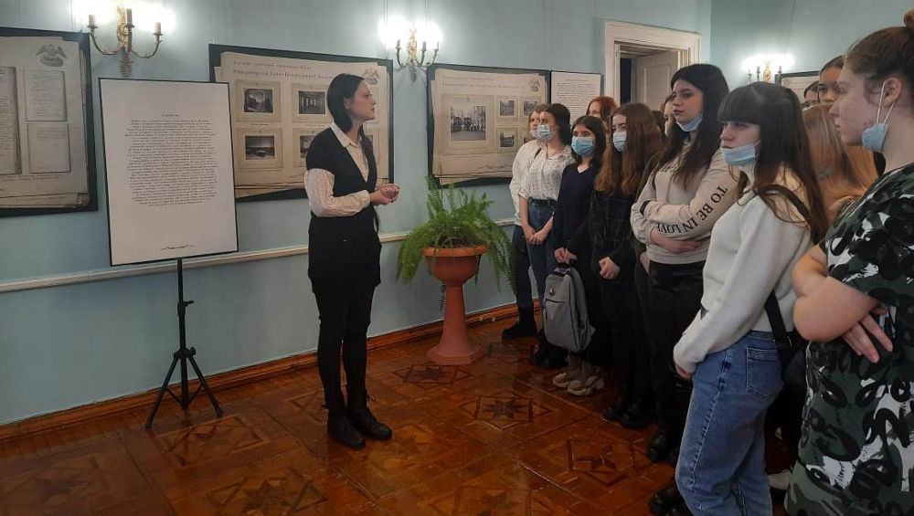 В музее Овстуга открылась выставка памяти императрицы Марии Федоровны