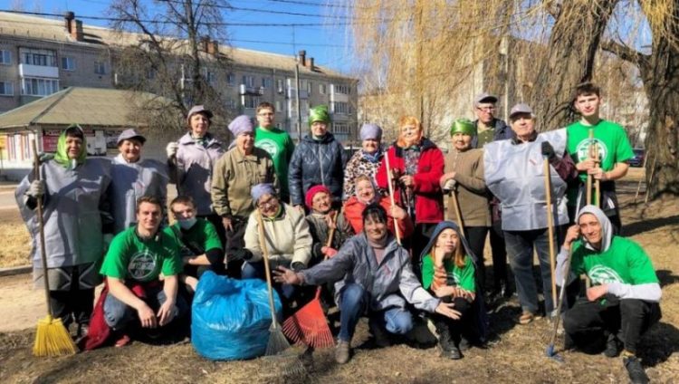 Народный фронт организовал акцию для пожилых людей в Новозыбкове Брянской области