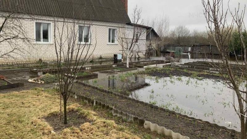 В Брянской области из-за паводка затопило более 300 приусадебных участков