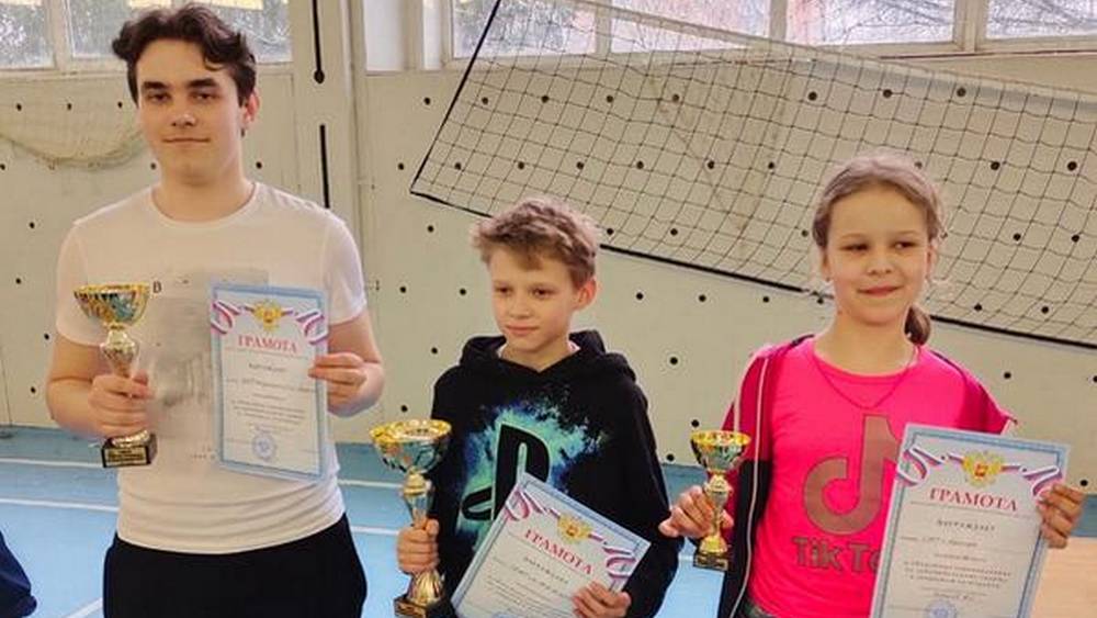 В Брянске прошли соревнования по судомодельному спорту среди школьников