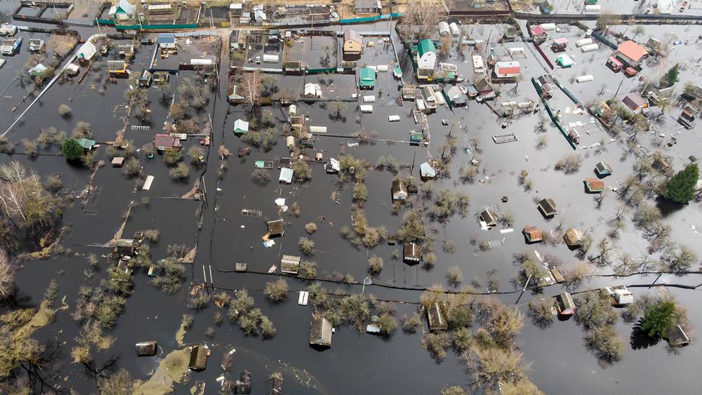 В Брянске вешними водами затопило 17 домов
